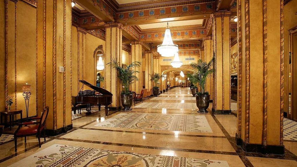 waldorf-astoria-lobby-